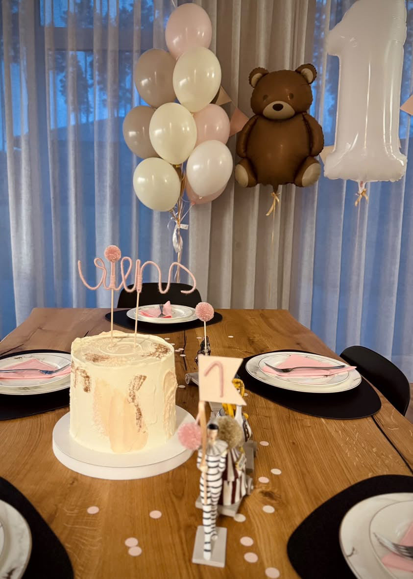 Custom Knitted Wire Cake Topper — Personalized Birthday Party Decor
